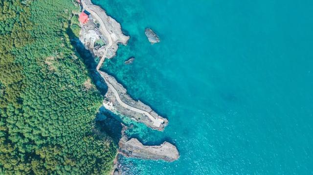 这小城竟藏下了中国最大的火山海岛？不去可惜！风光惊世骇俗