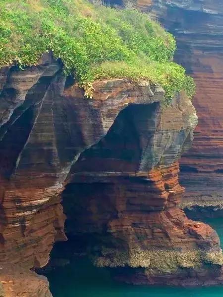 这小城竟藏下了中国最大的火山海岛？不去可惜！风光惊世骇俗