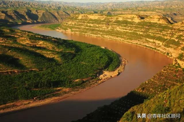 李白一首《将进酒》君不见黄河之水天上来、奔流到海不复还