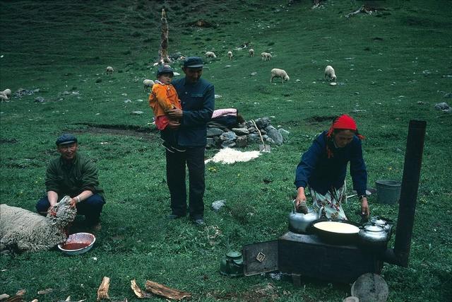 1979~1984年的中国老照片，张张都能当壁纸