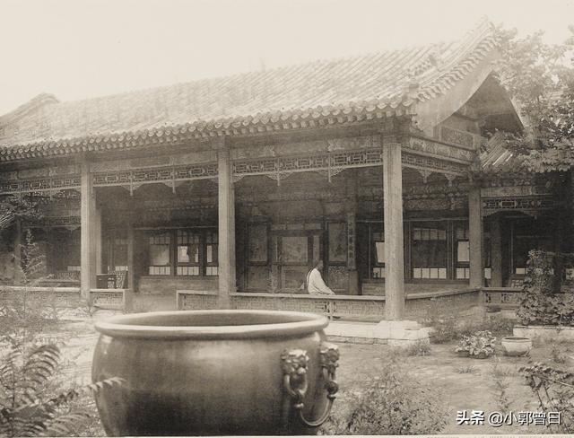 重新走进1901年的故宫：从杂草丛生的午门进入，参观空旷的三大殿