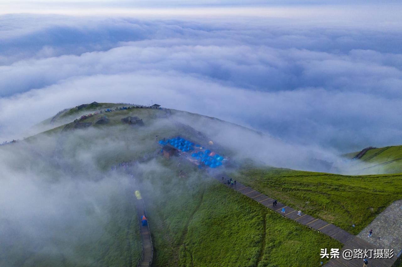 大自然的色彩奇迹！8月最值得去的4处旅行地，风光绝美的度假天堂