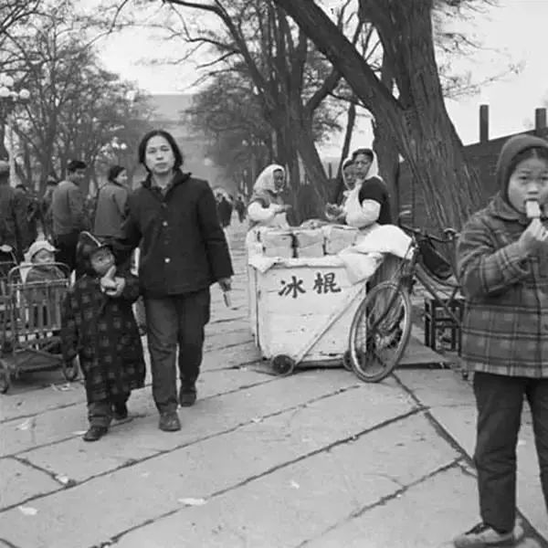 30年今昔对比，衣食住行，没有一处不在改变的