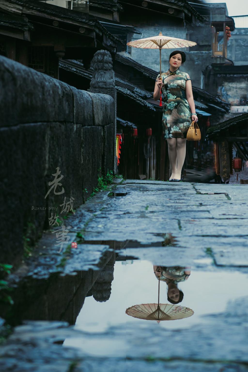 江南雨巷烟雨旗袍女子图片