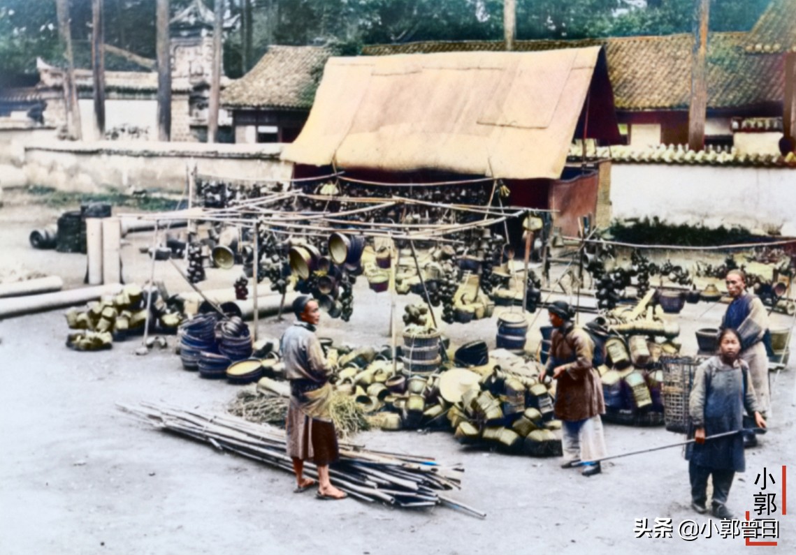 1926年镜头下的成都：古木参天的武侯祠，行乐游玩的望江楼