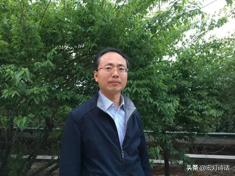 诗歌选读 | 山西长子诗人师力斌，写下的文字 是我开花的切身过程