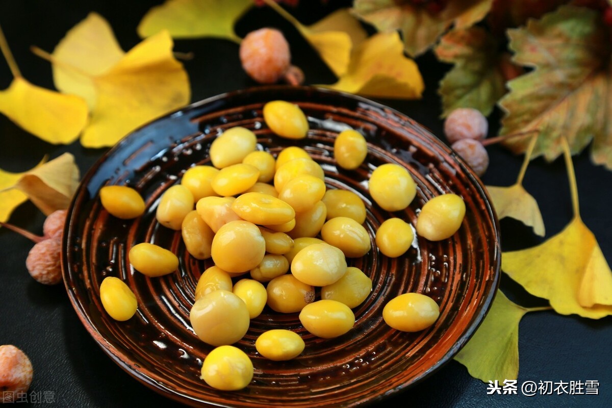 诗中银杏：十月壮美，满地翻飞银杏叶，最美的人与自然的秋天