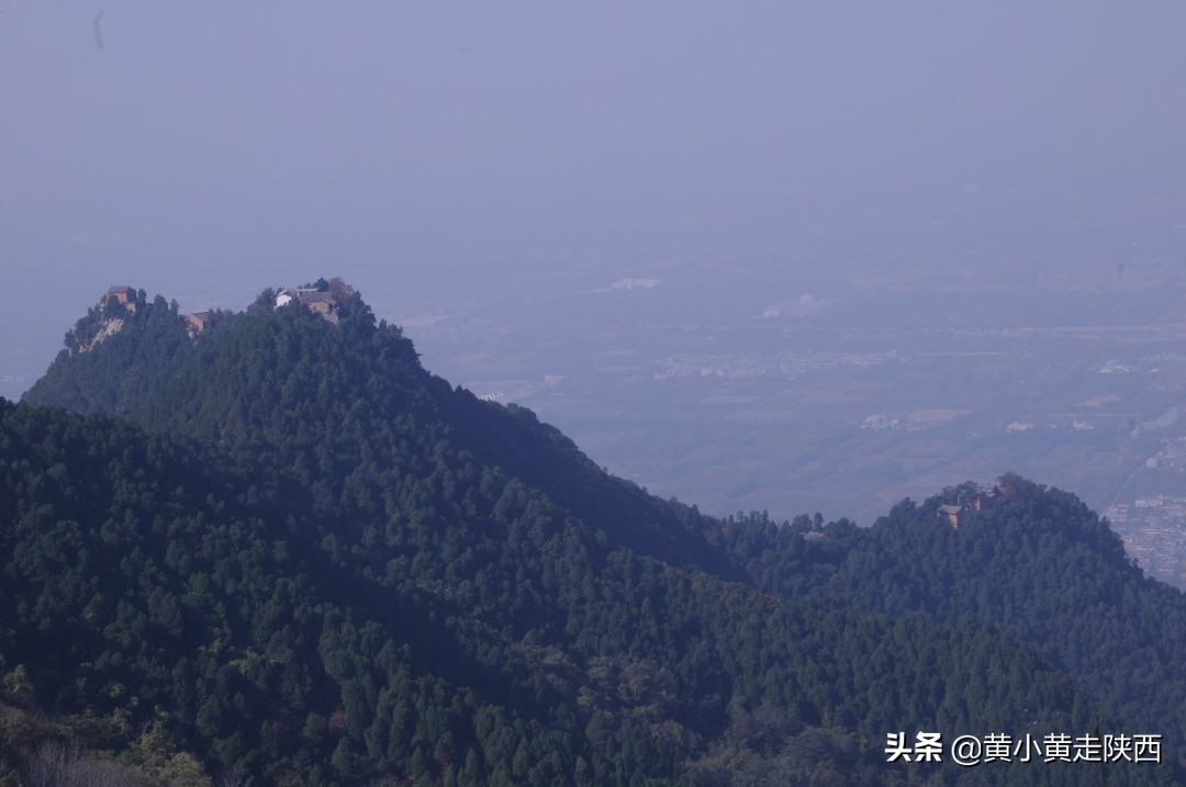 秦岭穿越走错路，意外发现不为人知的风景，这样的秦岭你见过吗