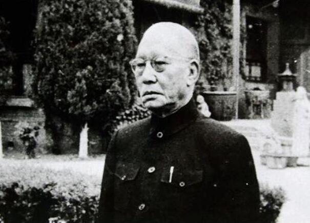 1950年，43师击毙匪首龙三，师长急电陈赓：司令员，我们闯祸了