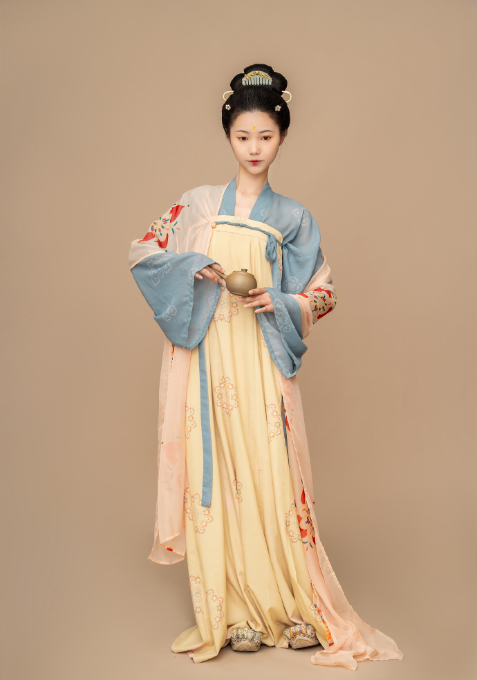 唐朝时期的汉服图片图片