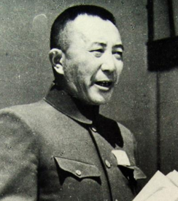 1949年蒋介石埋伏3000特务，想破坏开国大典，阴谋却毁于一个烟头