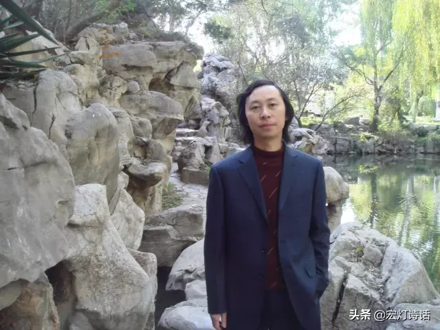 诗歌选读 | 贵州仁怀诗人姚辉，请为生涯 锻造一抹钢锭般蔚蓝的颤栗