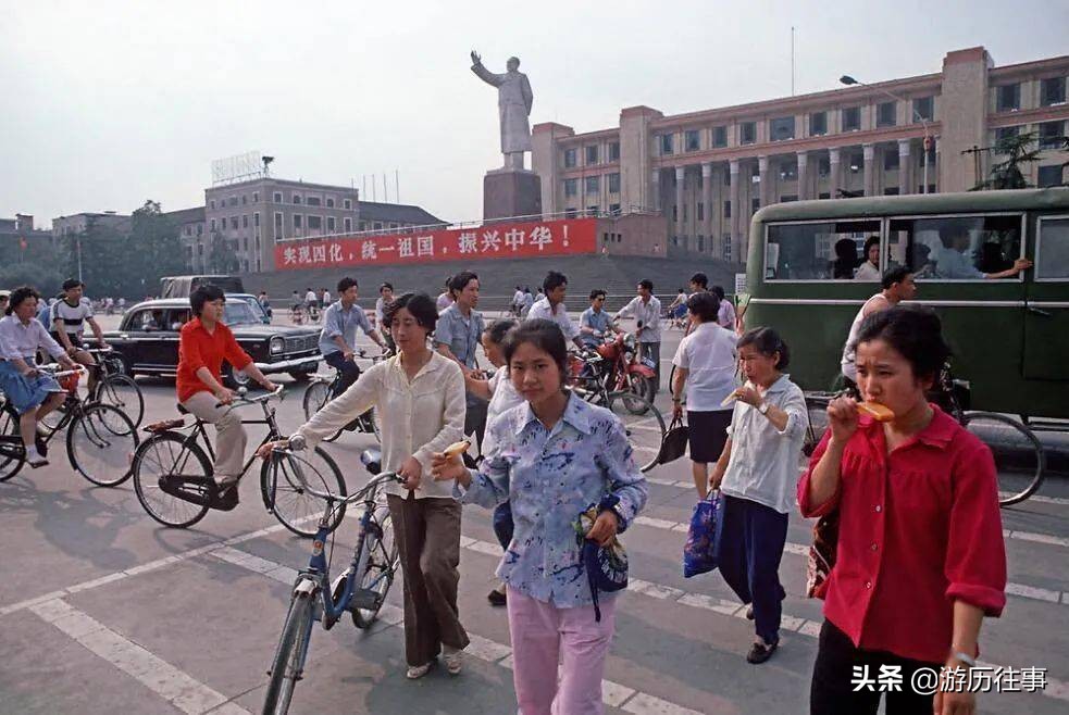 80年代中国最真实的100张老照片，无比怀念