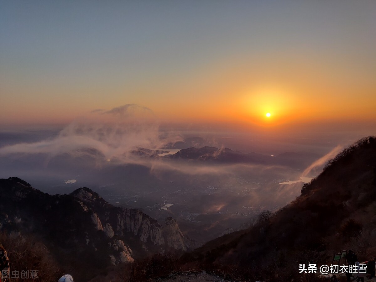 雪晴美诗五首：气动千峰翠，光浮万瓦鳞