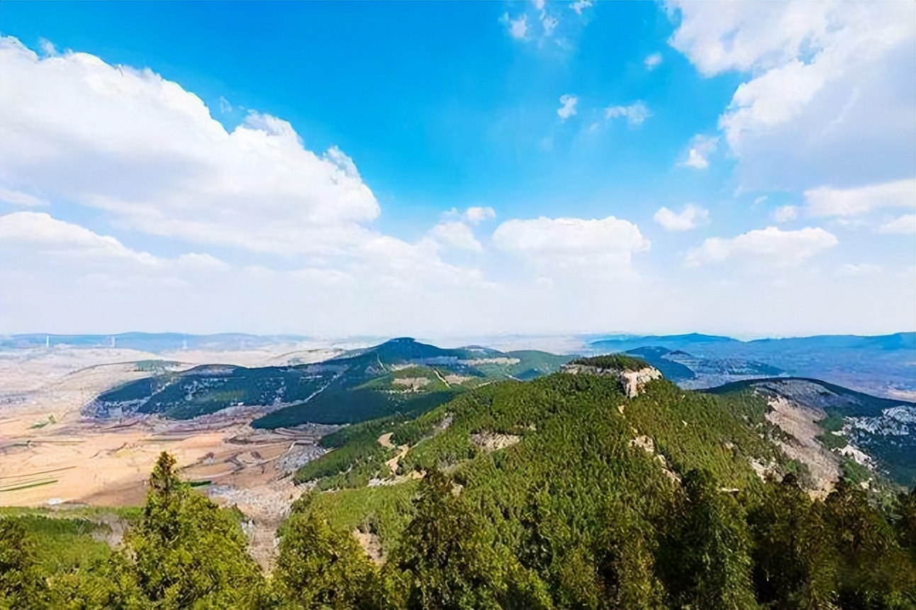 山东一定要去的景区，山泉流淌、古迹众多，是休闲度假的理想圣地