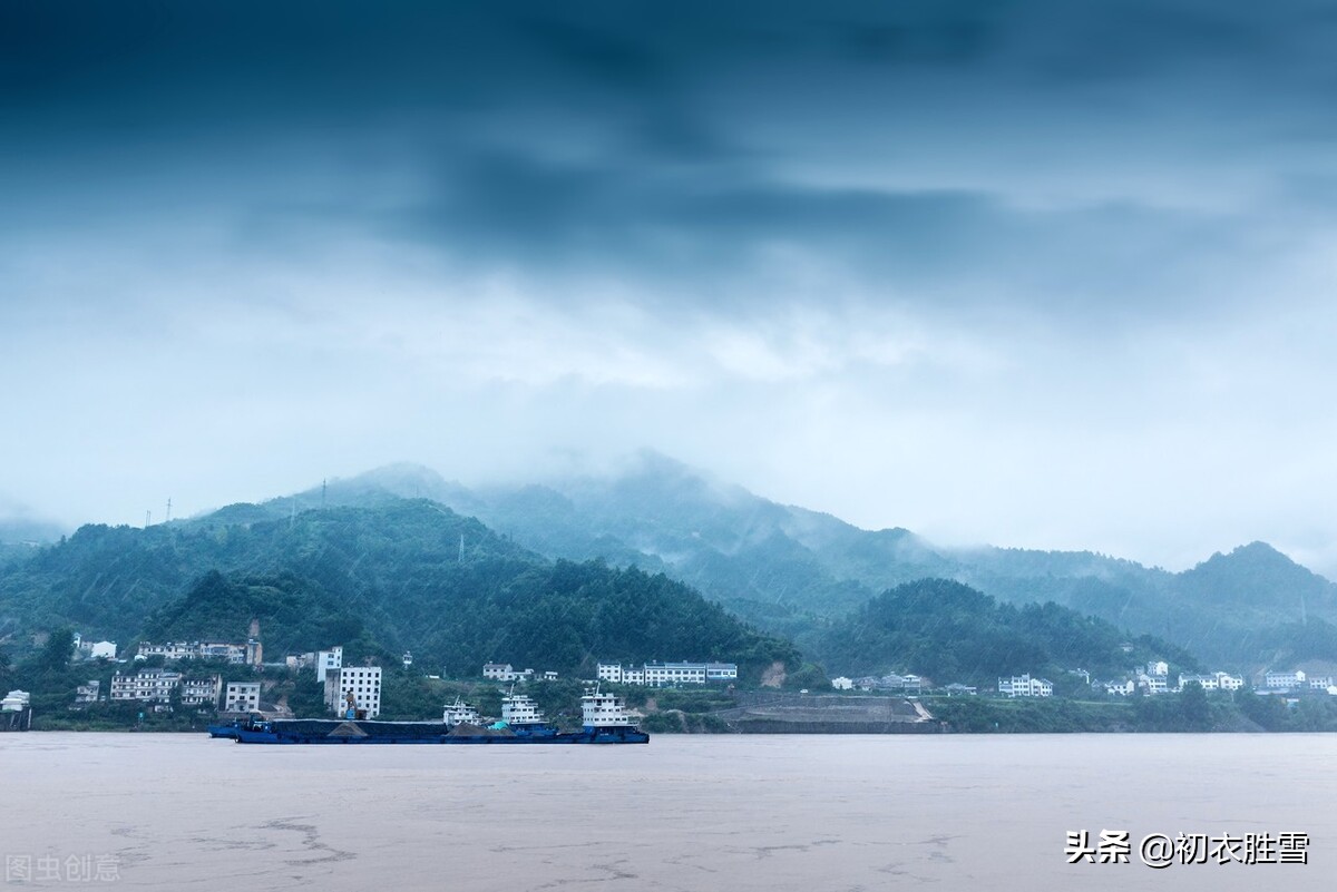 早夏烟雨诗词七首：满空烟雨意，万顷黍禾情