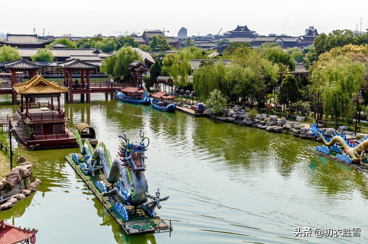 解读白居易的《长相思》，那轻灵背后，跨越几十年的深情